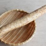 ザルに乗った長芋